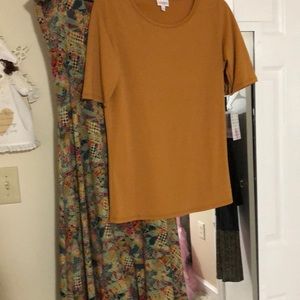 Lularoe maxi size small and medium Gigi